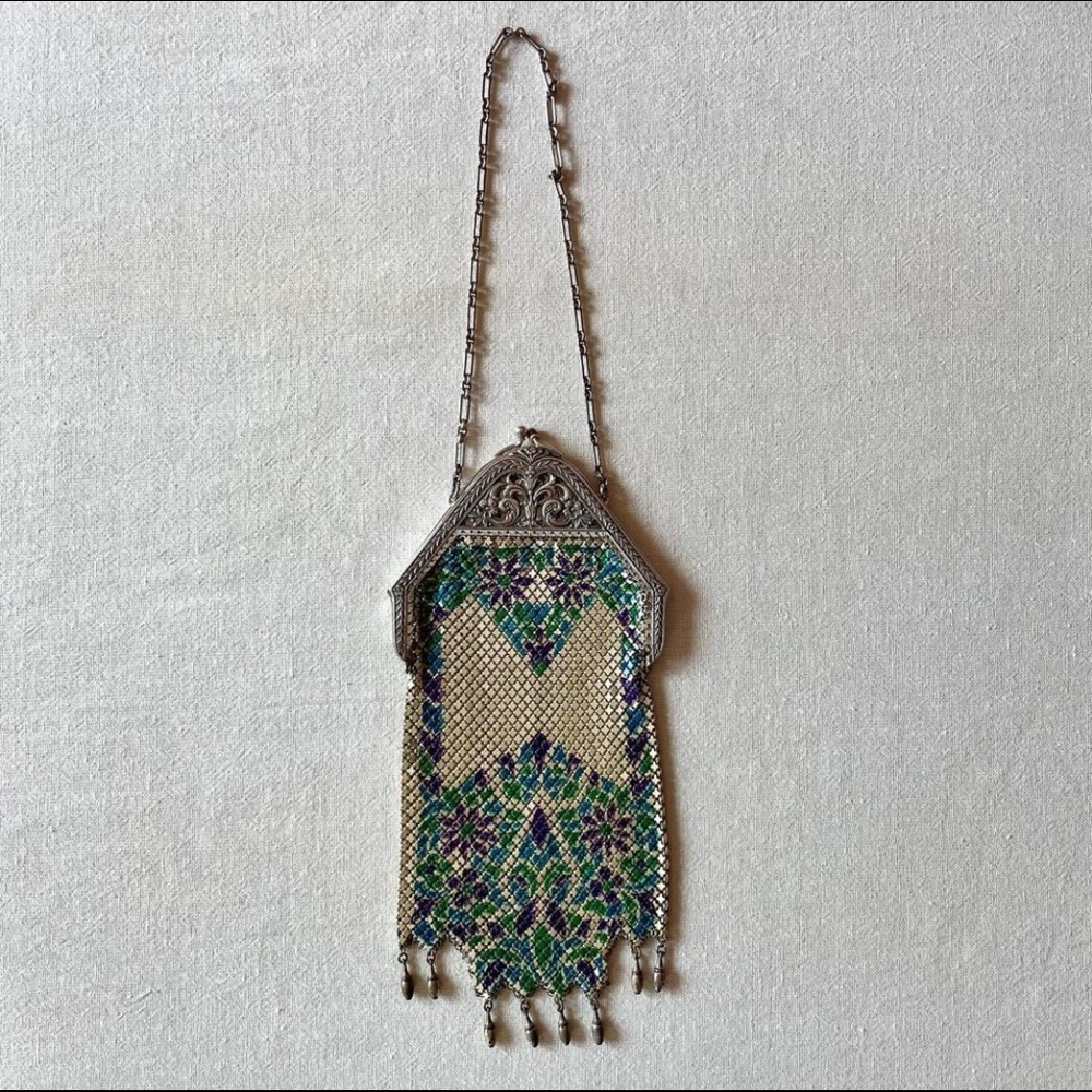Vintage 1920s Antique Purse!